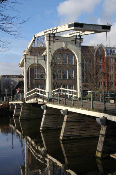 Brug 321 / Sloterdijkerbrug (© Walther Schoonenberg)