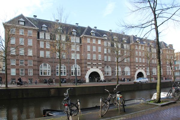 Marnixstraat 266-340. Amsterdamsch Tehuis voor Arbeiders (© Walther Schoonenberg)