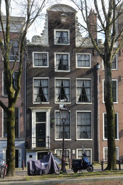 Leidsegracht 23 (© Walther Schoonenberg)