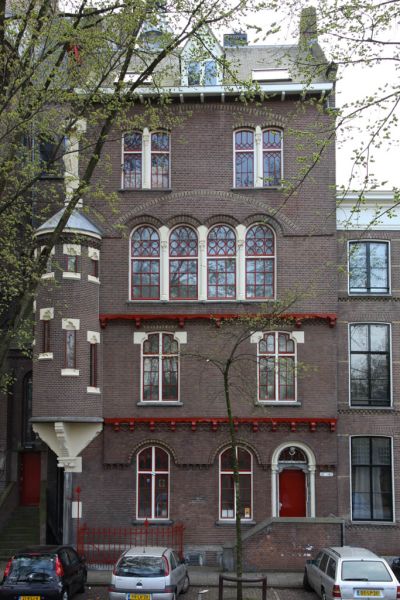 Pastorie Posthoornkerk, Haarlemmer Houttuinen 137-157 (&copy; Walther Schoonenberg)