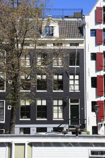 Nieuwe Prinsengracht 1 (&copy; Walther Schoonenberg)