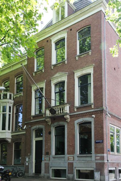 Frederiksplein 34 (&copy; Walther Schoonenberg)