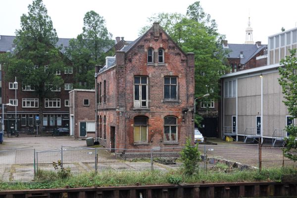 Onderwijzerswoning van de Sophie Rosenthal Bewaarschool (© Walther Schoonenberg)