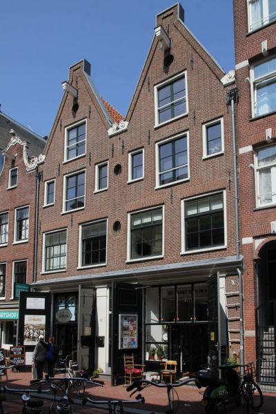 Kerkstraat 121-123 (© Walther Schoonenberg)