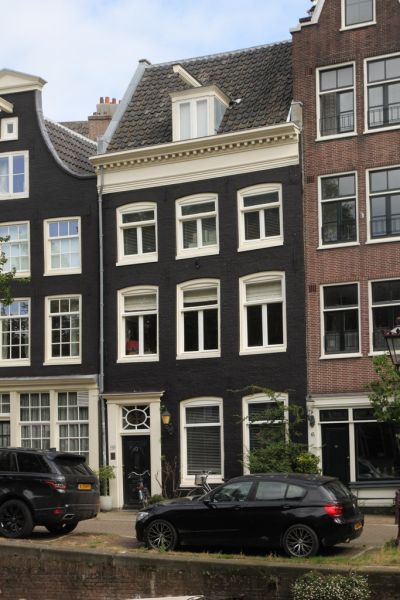 Reguliersgracht 43 (© Walther Schoonenberg)