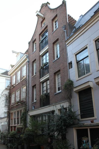 Bethani�nstraat 2 (&copy; Walther Schoonenberg)