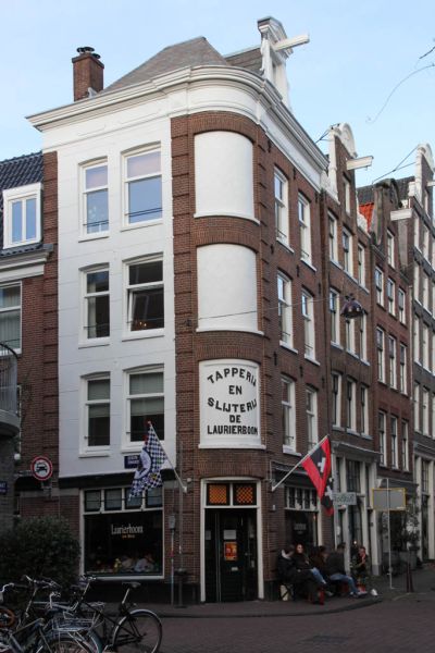 Laurierstraat 76 (&copy; Walther Schoonenberg)