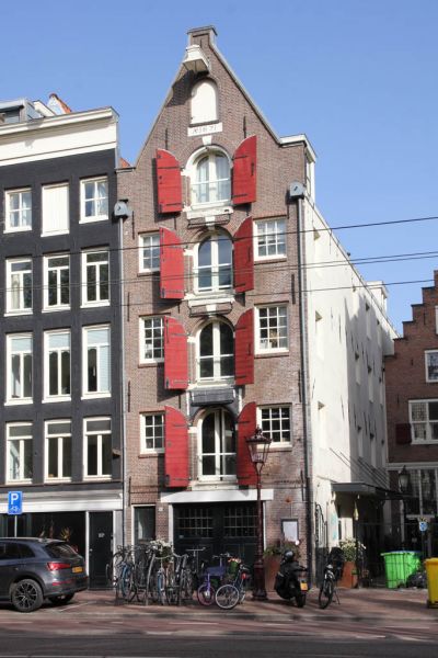 Rozengracht 110 (&copy; Walther Schoonenberg)