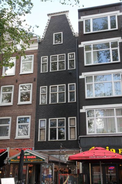 Nieuwe Amstelstraat 115 (&copy; Walther Schoonenberg)