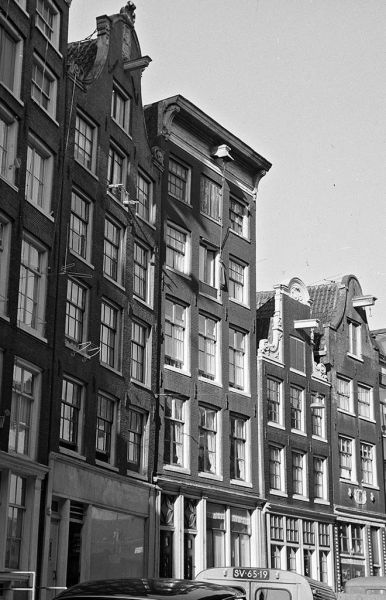Haarlemmer Houttuinen 7, 9, 11