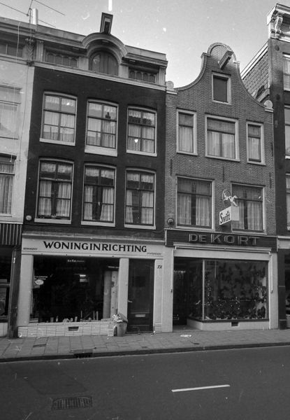 Haarlemmerdijk 135, 137