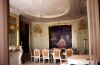 De zaal in Lodewijk XV-stijl vóór de restauratie (© Walther Schoonenberg)