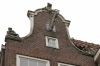 Herplaatste geveltop (&copy; Walther Schoonenberg)