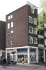 Het hoekpand op de hoek van de Haarlemmerstraat (&copy; Walther Schoonenberg)