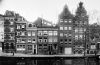 Egelantiersgracht 3 t/m 11 met links de achtergevels Prinsengracht 110-112